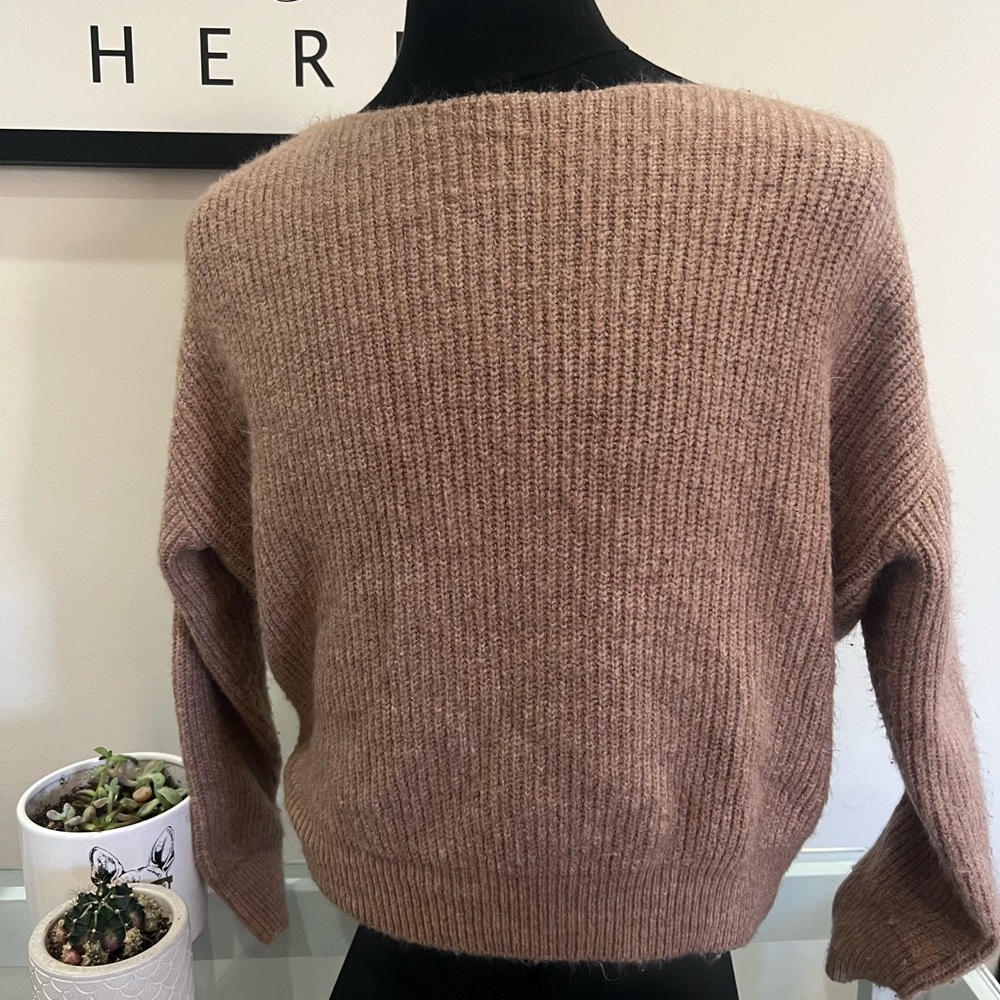 Over Size Tart Off-the-Shoulder Twist-Back Crop Sweater - Dusty Pink - Picture 2 of 8